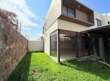 Casa en condominio de 3 habitaciones, León · Casa en Venta en Lomas del Molino II