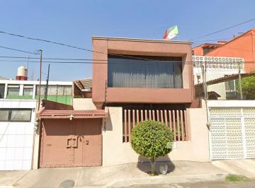 Casa de 3 habitaciones, Iztacalco · Amplia Casa en Remate Bancario en Iztacalco, Militar Marte 200 m²