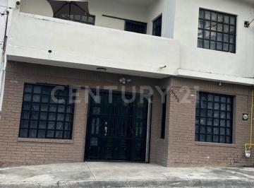 Casa · 180m² · 3 Recámaras · 2 Estacionamientos · Casa en Renta en Col. del Paseo en Monterrey