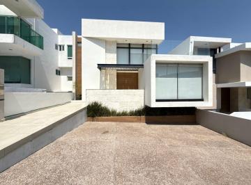 Casa de 3 habitaciones, Querétaro · Casa Malibú - Cumbres del Cimatario