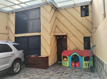 Casa de 4 habitaciones, Nezahualcóyotl · Bonita Casa en Privada