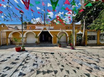 Edificio · 1086m² · Plaza Comercial en Sm²2 Andador Peatonal Tulipanes, Cancun