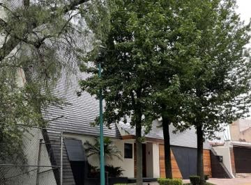 Casa · 520m² · 3 Recámaras · 3 Estacionamientos · Renta Casa Amueblda en La Herradura
