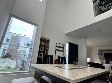 Casa de 4 habitaciones, Jiutepec · Casa Dentro de Privada en Jiutepec, Centro
