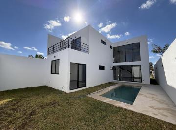 Casa · 214m² · 3 Recámaras · Casa Lista Para Entregar en Privada Sitpach (Gvc - 2785)