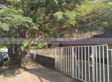 Casa · 569m² · 4 Recámaras · 4 Estacionamientos · Casa en Venta en Guadalajara