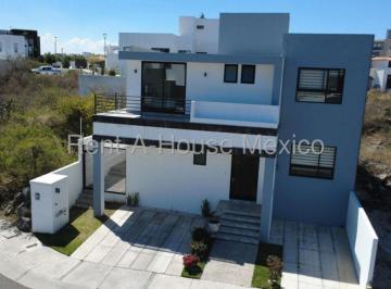 Casa de 3 habitaciones, El Marqués · Casa con 3 Habitaciones en Venta de 300 m² Superficie de Terreno en Zibatá