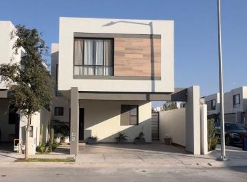 Casa de 4 habitaciones, Saltillo · Venta Sorrento