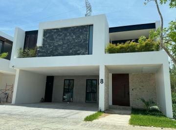 Casa · 312m² · 4 Recámaras · 2 Estacionamientos · Residencia de Lujo en Venta Soluna