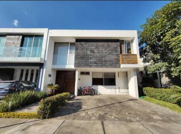 Casa · 300m² · 4 Recámaras · 3 Estacionamientos · Casa en Los Olivos