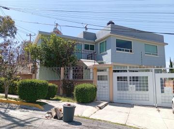 Casa de 4 habitaciones, Cuautitlán Izcalli · Casa en Venta en Esquina con Doble Entrada Bosques del Lago Cuautitlan Izcalli Estado de Mexico