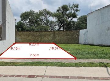 Terreno / Lote · 147m² · Terreno Escriturado Mayorazgo Corralejo, León, Gto.