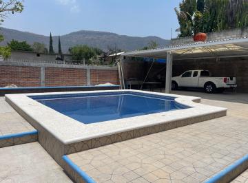 Casa de 3 habitaciones, Zumpahuacán · Casa de Descanso con Alberca | 750 m² | a Menos de 1.5 Hrs de Cdmx