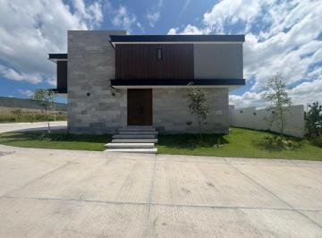 Casa · 263ha · 4 Recámaras · 2 Estacionamientos · Casa en Venta Lomas del Molino V, León, Guanajuato
