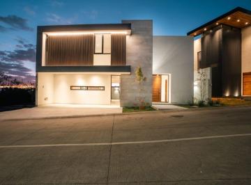 Casa · 253ha · 3 Recámaras · 3 Estacionamientos · Casa en Venta Lomas del Molino III, León, Guanajuato