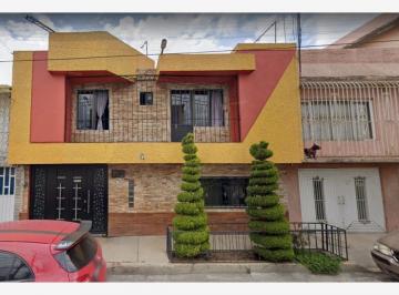 Casa de 3 habitaciones, Nezahualcóyotl · Venta de Casa en Nezahualcoyotl