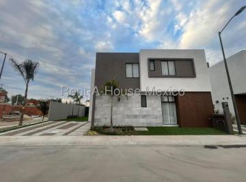 Casa de 4 habitaciones, Corregidora · Casa en Venta en Puerta Real Corregidora con 4 Hab, 5 Baños Queretaro, Mexico.