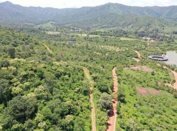 Terreno / Lote , Valle de Bravo · 5 Terrenos de 20238 m² en Venta en San Nicolás Tolentino Precio por Terreno