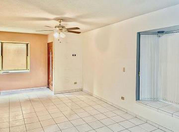 Casa de 2 habitaciones, Monterrey · Casa en Venta en Chepevera