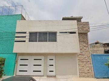 Casa de 3 habitaciones, Nezahualcóyotl · Venta de Casa en Nezahualcoyotl