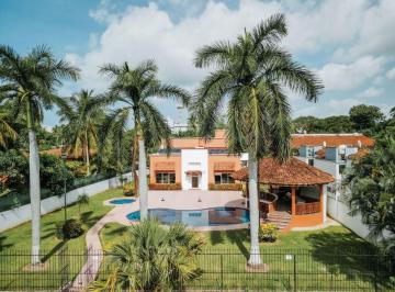 Casa de 7 habitaciones, Zihuatanejo de Azueta · Residencia en Ixtapa - Ideal Para Familias Grandes o Inversión en Hotel Boutique