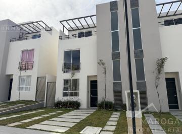 Casa · 131m² · 3 Recámaras · 2 Estacionamientos · Casa de 3 Recamaras con Amplio Jardín en Fraccionamiento Privado
