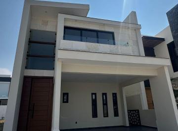 Casa de 4 habitaciones, Mazatlán · Casa en Venta en Residencial El Delfín