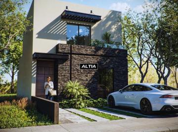 Casa · 130m² · 3 Recámaras · 2 Estacionamientos · Residencia Ciprés Prime en Altozano Morelia | 3 Recámaras, Jardín Amplio y Cocina Equipada