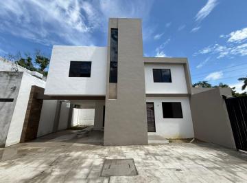 Casa · 3 Recámaras · 2 Estacionamientos · Casas en Venta Colonia La Paz, Tampico