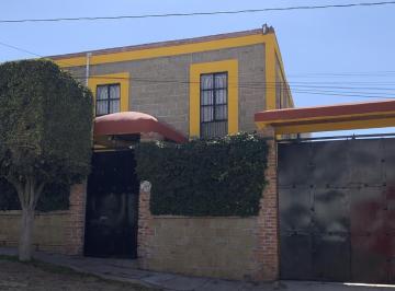 Casa · 367m² · 5 Recámaras · 4 Estacionamientos · Casa en Venta en Campestre Italiana - (4)