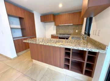 Casa en condominio de 4 habitaciones, El Marqués · En con Terreno Excedente y Amenidades Premium Vive con Más Espacio, Seguridad y Confort