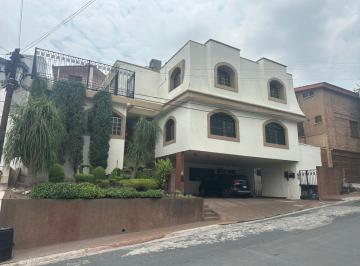 Casa de 4 habitaciones, Monterrey · Oportunidad de Casa en Venta Cumbres 2do Sector Arriba de Leones