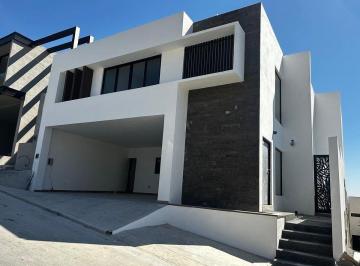 89048742662b2a9590b1fa80b611100c661068faee1e711841452bebbd9e7b3e · Casa en Venta Castaños del Vergel, El Uro, Monterrey