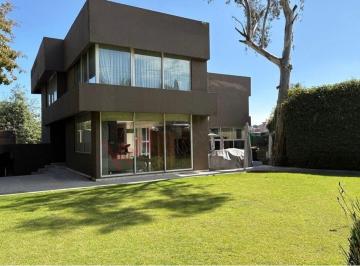 N/A · Casa en Venta en La Herradura, Ubicación Privilegiada, Espacios Incomparables y Seguridad 24 Horas