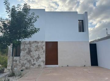 Casa · 217m² · 3 Recámaras · 2 Estacionamientos · Casa en Esquina con 3 Recámaras en Dzityá Mérida Yucatán