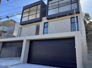 Casa de 3 habitaciones, Tijuana · Casa con 3 Recámaras en Venta, 144 m² Superficie de Terreno, Jardines del Rubí