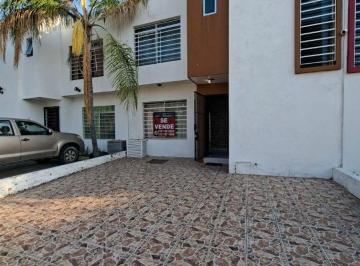 Casa de 3 habitaciones, Villa de Alvarez · Casa en Venta en Villa de Álvarez Colima, Excelente Zona Atrás de Walmart Tercer Anillo Periférico