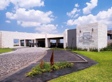 Casa en condominio · 271m² · 3 Recámaras · 3 Estacionamientos · Residencia en Venta en Residencial Valle de Las Fuentes en Calimaya, Estado de México.