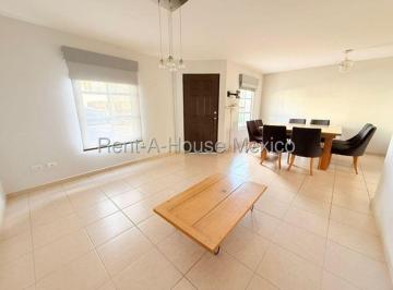 Casa de 4 habitaciones, Querétaro · Casa de 4 Recámaras con 1 en Planta Baja, Venta. El Refugio