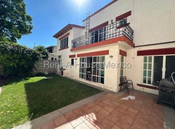 Casa de 3 habitaciones, Querétaro · Claustros del Parque. Casa 3 Recámaras, Cuarto de Servicio, Estudio, Área de Tv - Venta