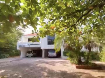 Casa · 880m² · 8 Recámaras · Casa en Venta en Poktapok Cancun Zona Hotelera