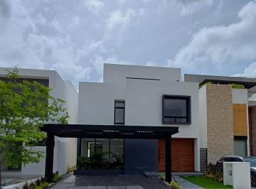 Casa · 160m² · 4 Recámaras · 1 Estacionamiento · Casa en Venta en Cancún | Tc0157