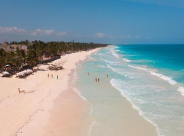 Terreno / Lote · 10m² · Terreno a La Orilla del Mar en Venta en Tulum | Kc0204