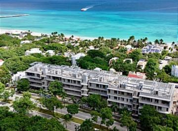 Departamento · 189m² · 3 Recámaras · 2 Estacionamientos · Departamento en Segundo Piso en Venta en Playacar Fase I, Playa del Carmen | Kc0313