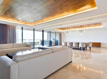 Casa · 410m² · 4 Estacionamientos · Casa en Venta Renta