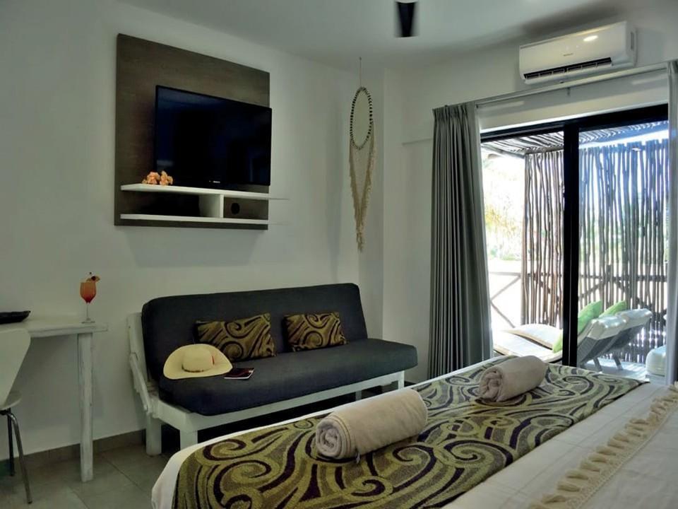 Hotel for Sale, Mahahual