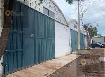 Bodega comercial · 200m² · 1 Estacionamiento · Bodega Industrial - Colonia San Rafael