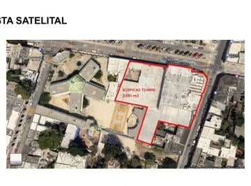 Edificio · 4100m² · 35 Estacionamientos · Sensacional Edificio en Venta/renta Merida, Centro Parque Santiago (Avl - 1005)