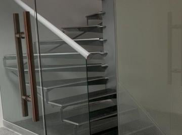 4e5e173fe7ab6a803ae06666f5c7a04cb2b10eb4f0101f5add5fe75e3f48846d · Renta Oficina 175 m², Florencia - Acondicionada