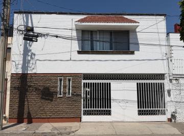 Oficina · 400m² · 2 Estacionamientos · Oficina en Renta Col. Andrade, León, Guanajuato